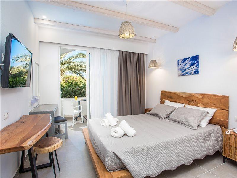 Muses Hotel Фаліракі Екстер'єр фото