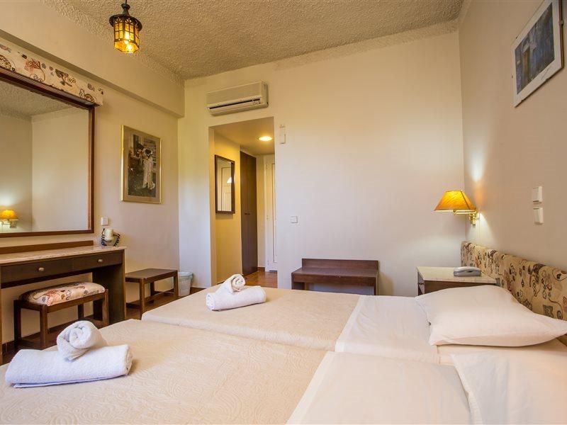 Muses Hotel Фаліракі Екстер'єр фото