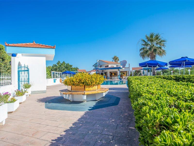 Muses Hotel Фаліракі Екстер'єр фото