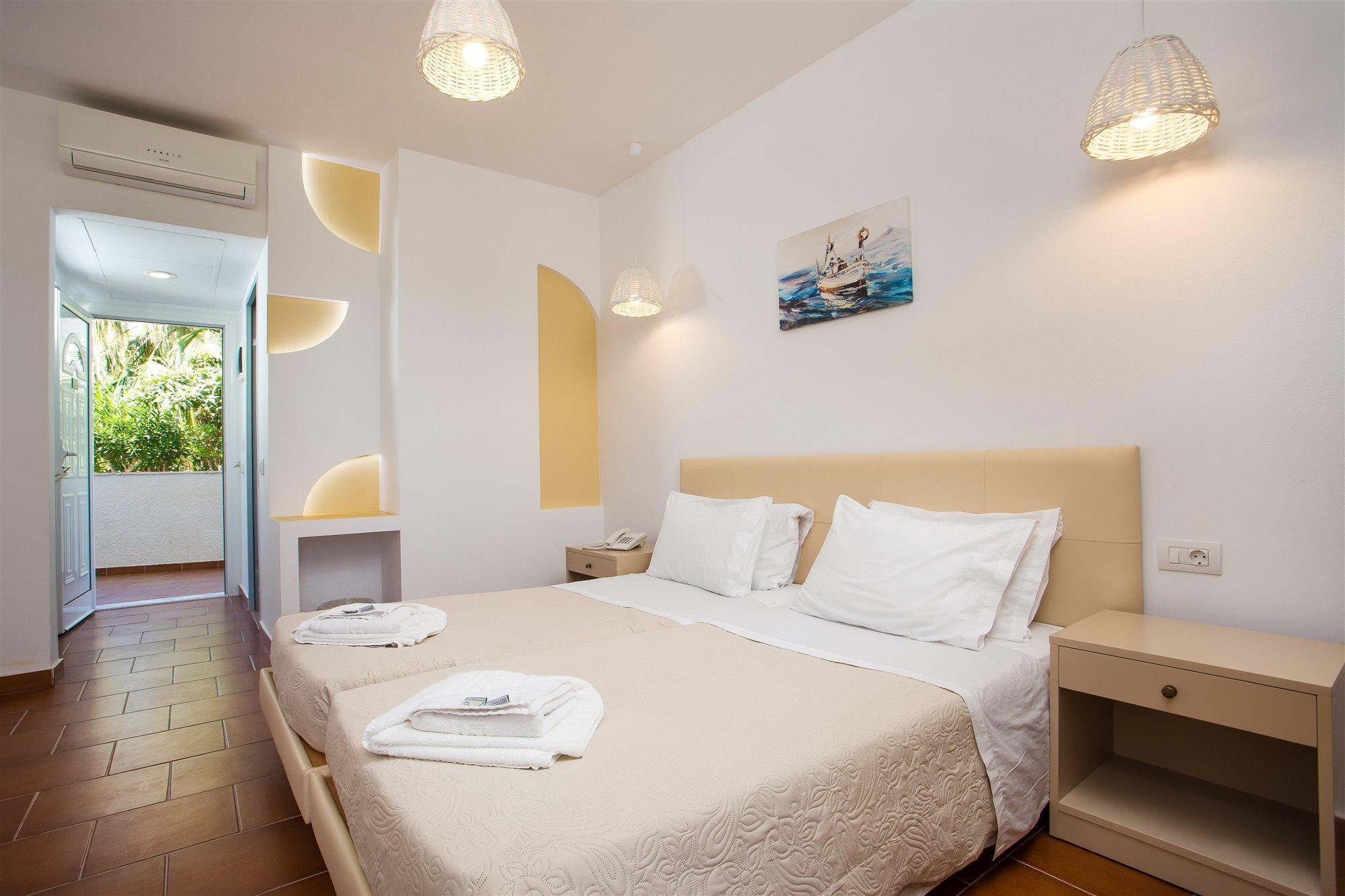 Muses Hotel Фаліракі Екстер'єр фото