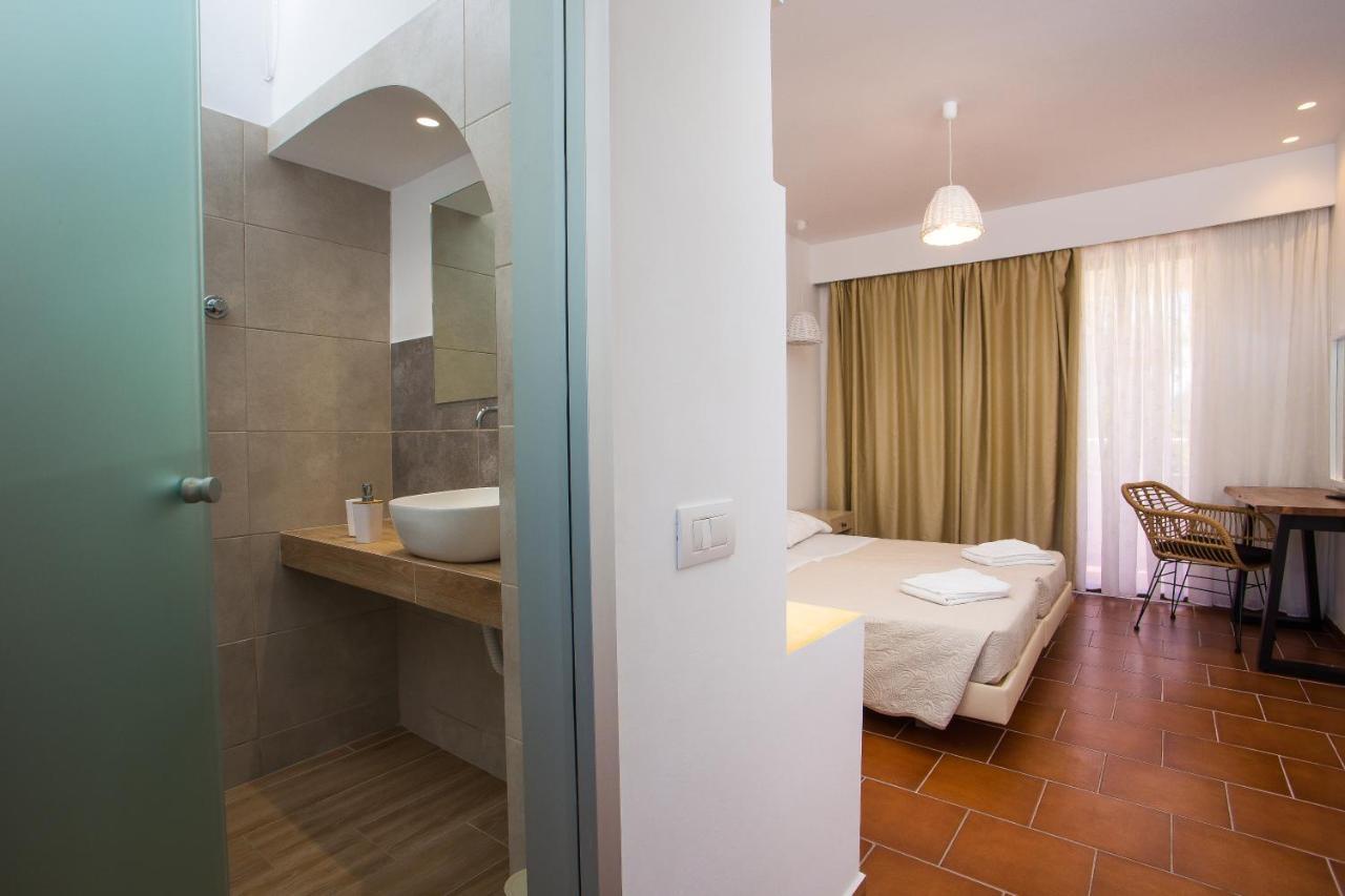 Muses Hotel Фаліракі Екстер'єр фото