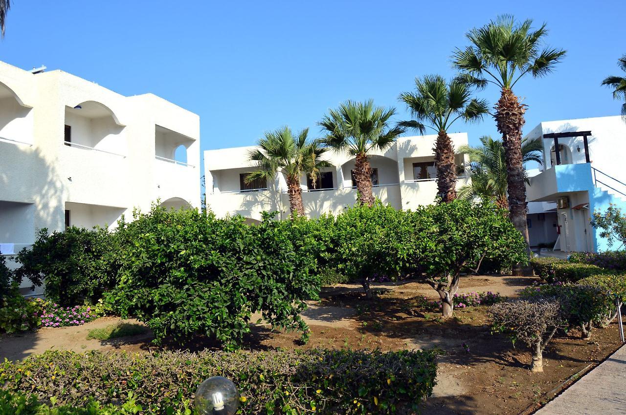 Muses Hotel Фаліракі Екстер'єр фото
