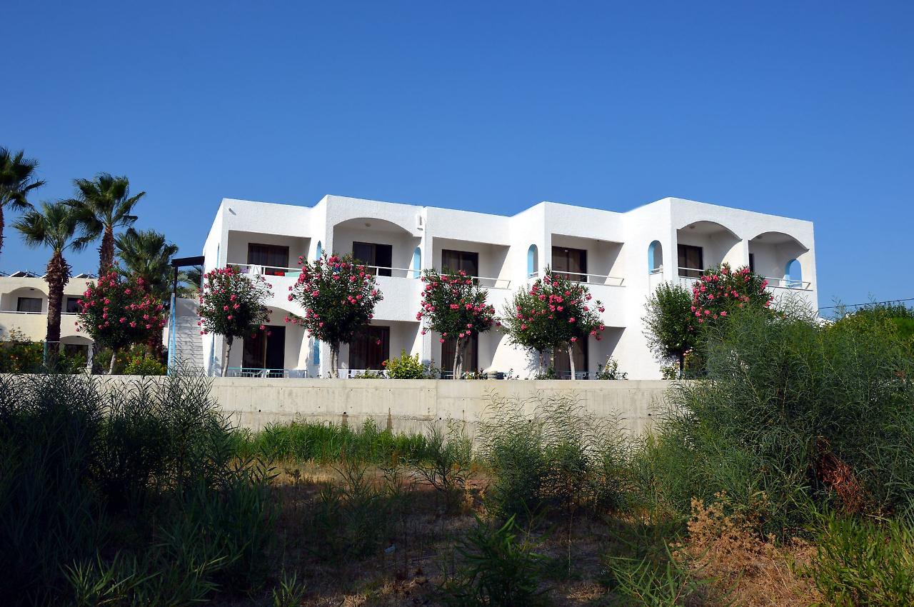 Muses Hotel Фаліракі Екстер'єр фото